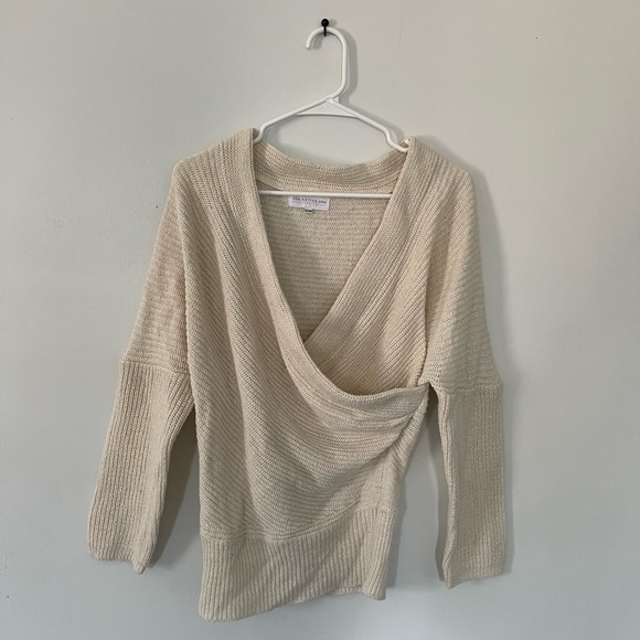 High End Boutique Cream Chenille Sweater Crossover - Picture 1 of 2